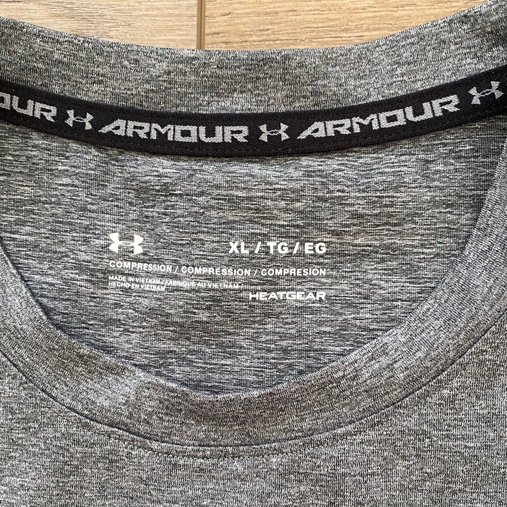 Under Armour Men's Compression Tank - Picture 2 of 2